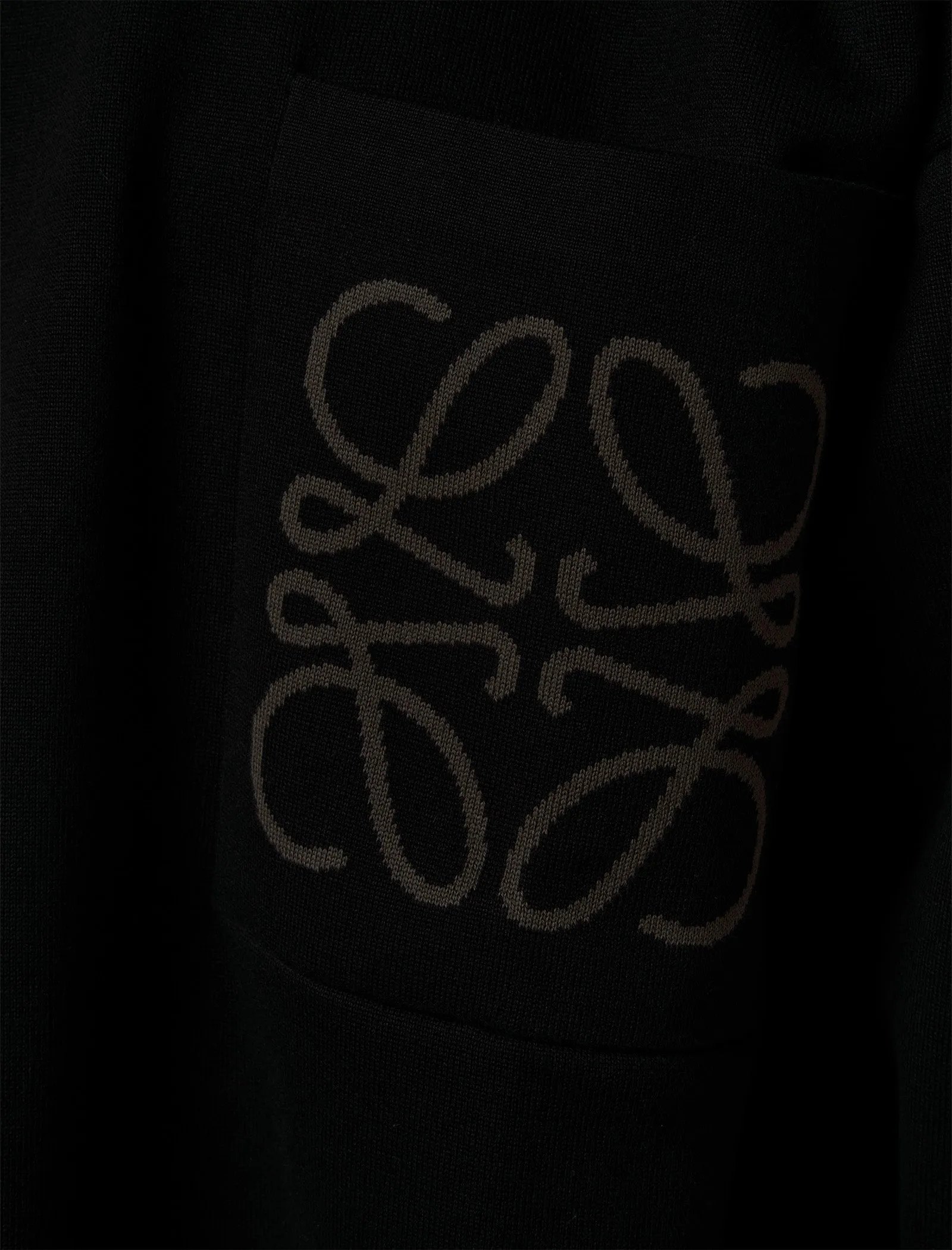 ANAGRAM POCKET SWEATER