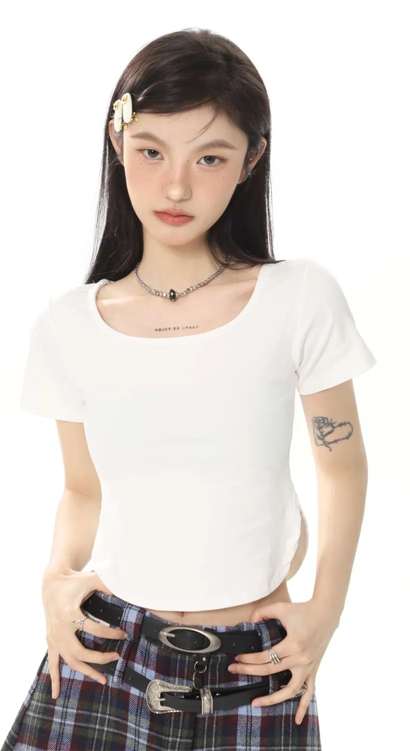 Cropped U-Neck Curve Hem Baby Tee